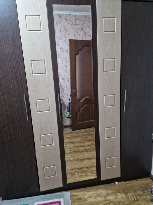 Продается шкаф 5ти дверный