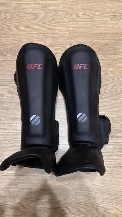 Щитки на голени