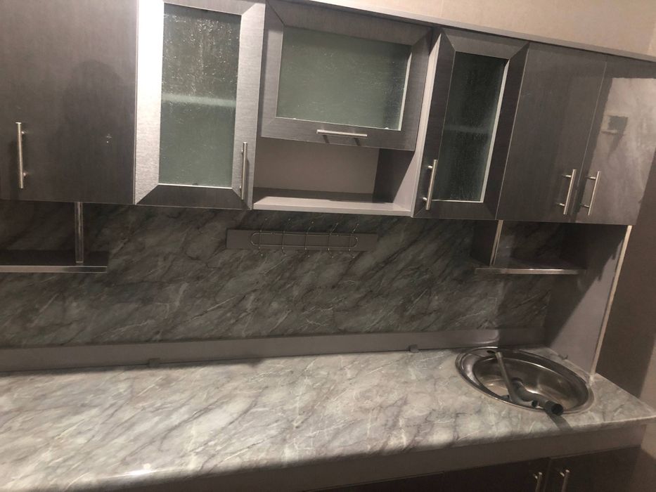 Oshxona mebel sotiladi