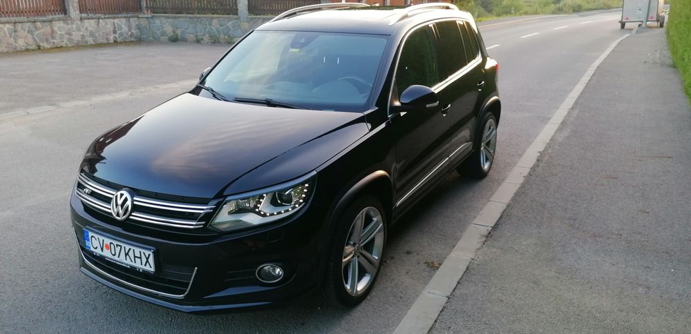 VW Tiguan R-Line