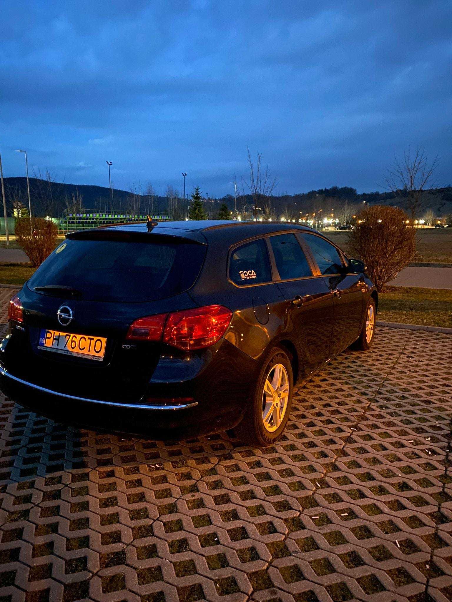 Opel Astra J Sports Tourer