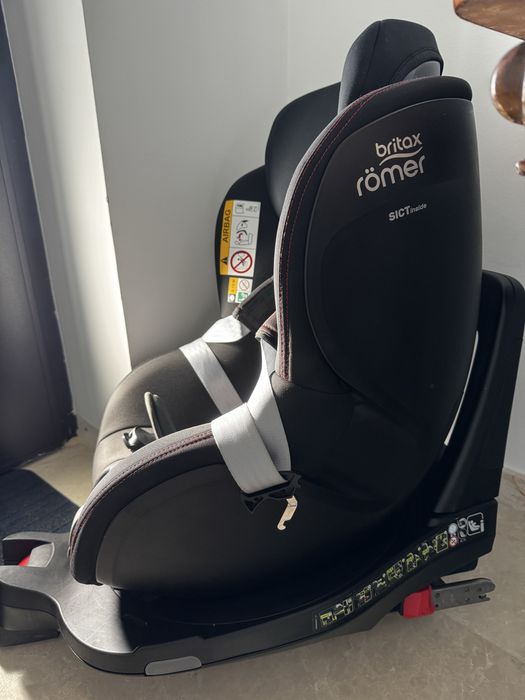 Scaun Auto Britax Romer : dualfixM i-Size