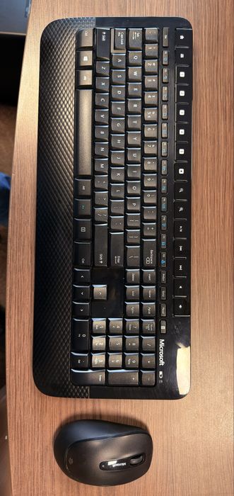 Sistem complet HP Prodesk400 G6, I5 gen. 9, 24 Gb DDR4 si SSD M2 512Gb