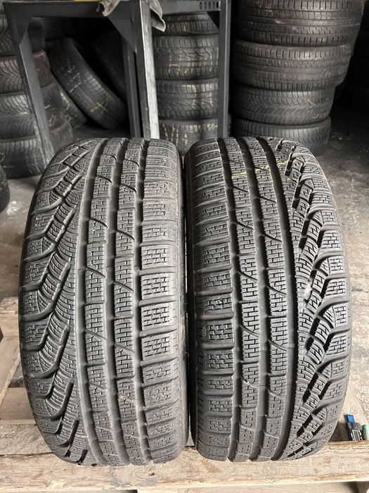2 anvelope iarna ca noi 225/40/18 , pirelli , 7.5 mm