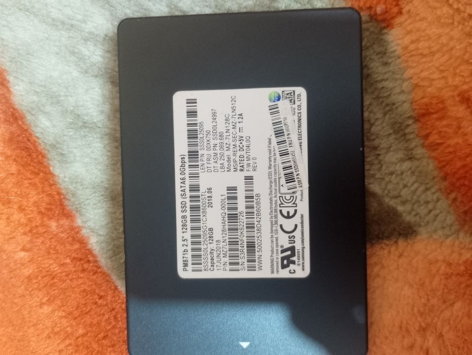 ssd 128 gb fara defecte