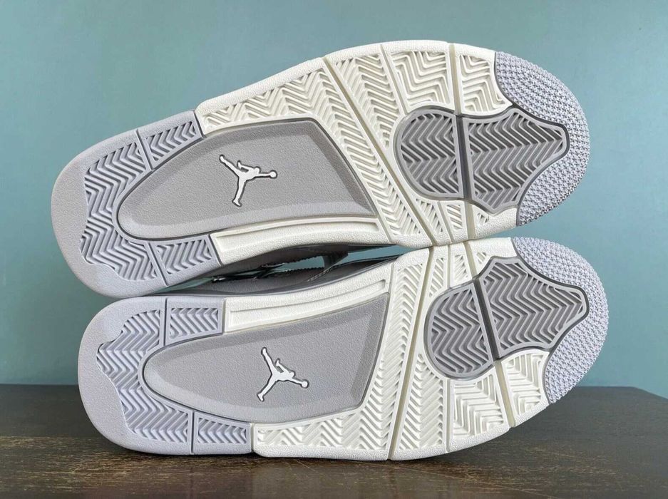 -349,99 RON- Jordan 4 Frozen Moments - Orice Masura - Verificare Colet