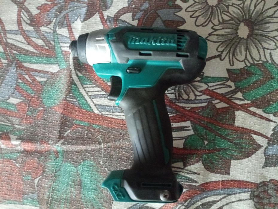 Filetanta Makita