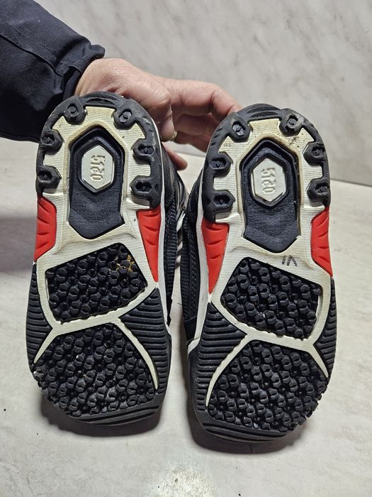 Boots 133 buti placa snowboard 5150   mărimea 35,5  ( 22  cm) .
