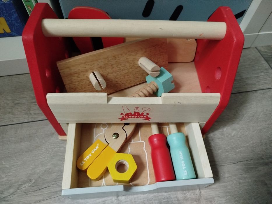 Запазени дървени играчки