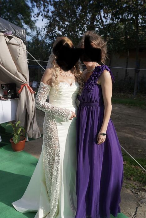 Vand rochie mireasa eleganta!