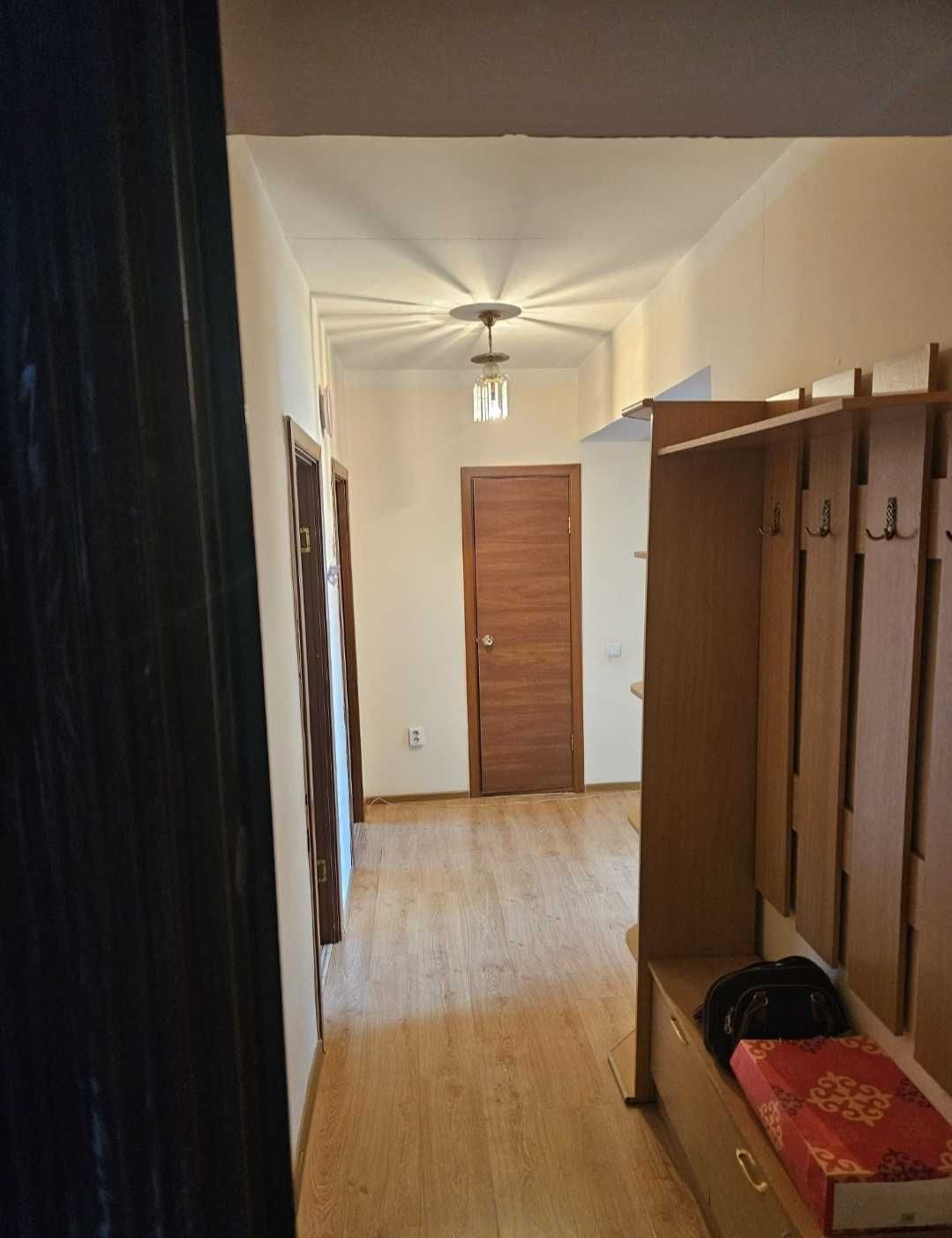 2-комнатная квартира, 62 м², 2/5 этаж, 5 мкрн, президентская школа