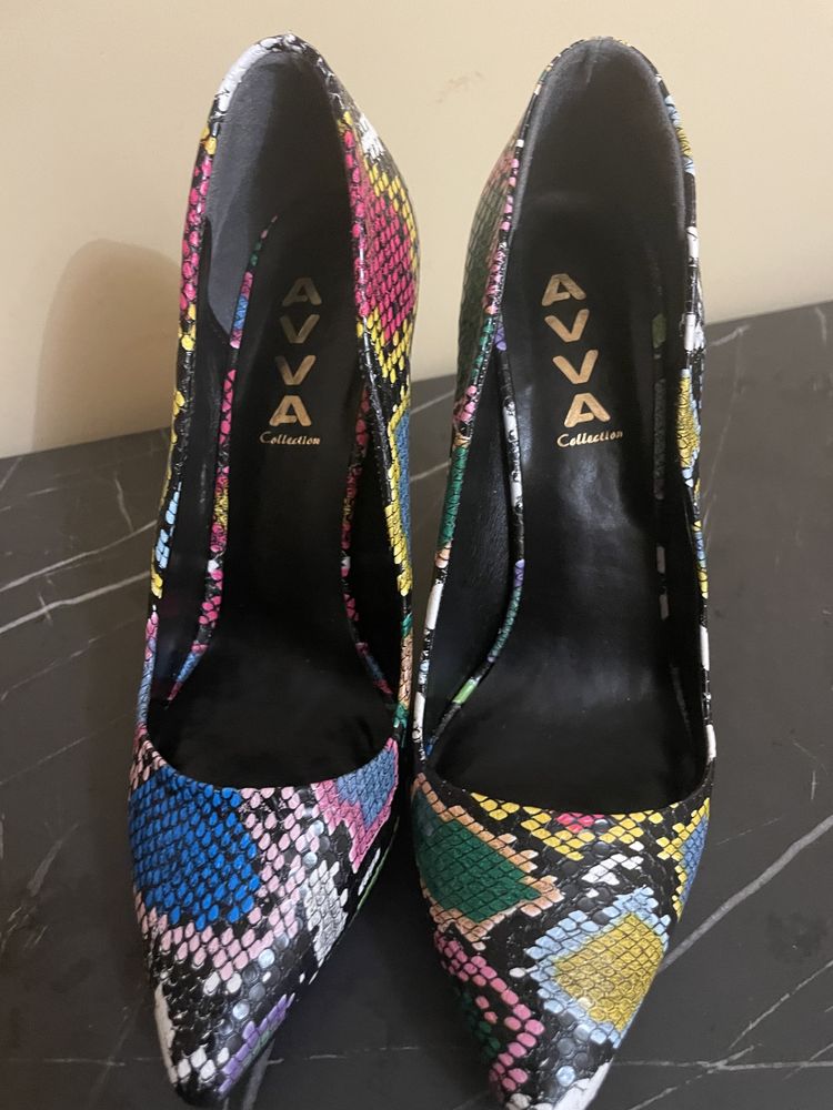 Обувки AVVA
