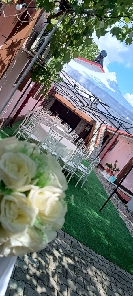 Inchiriez cort pavilion pentru evenimente