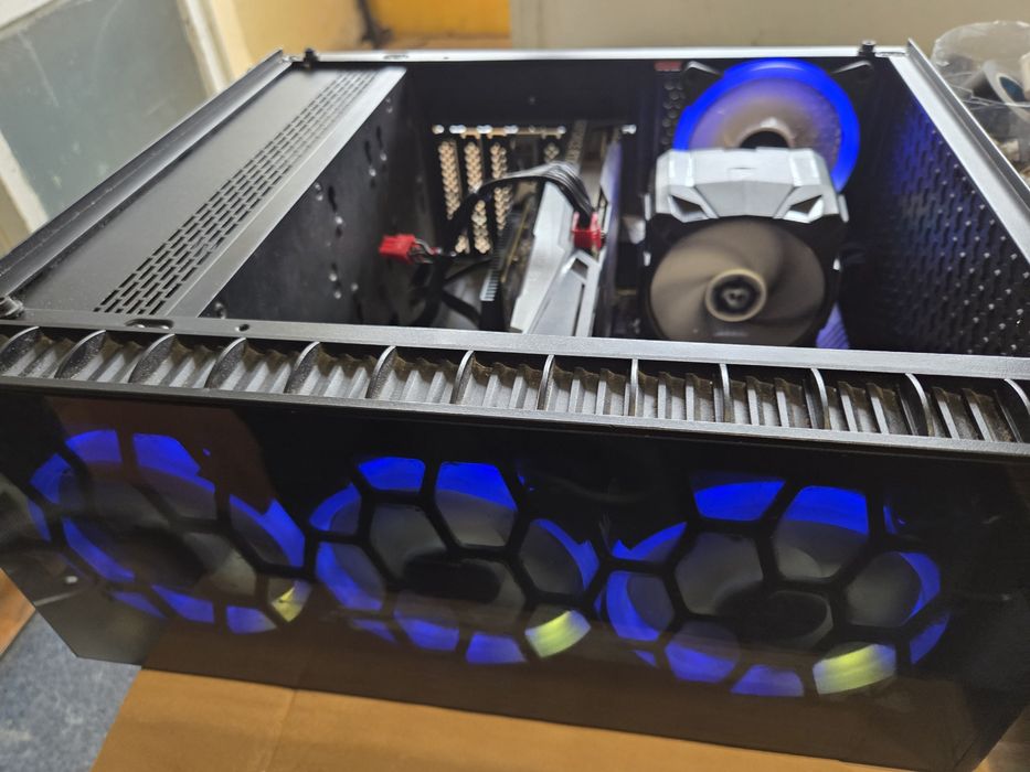 Компютър  Intel  10th