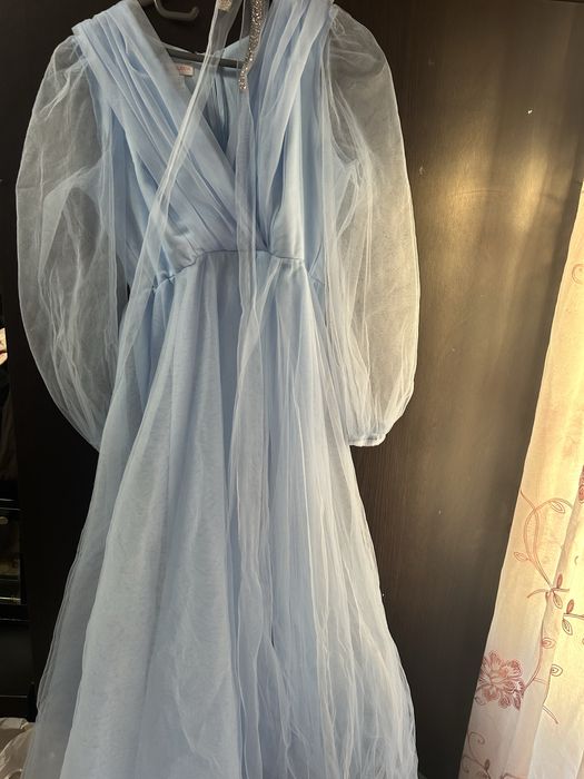 Rochie elegantă.