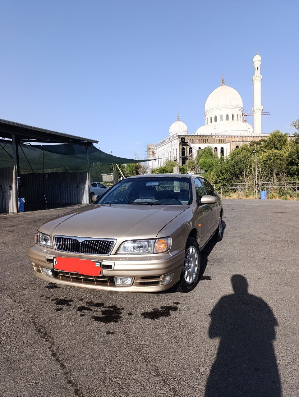 Nissan maxsima sotiladi