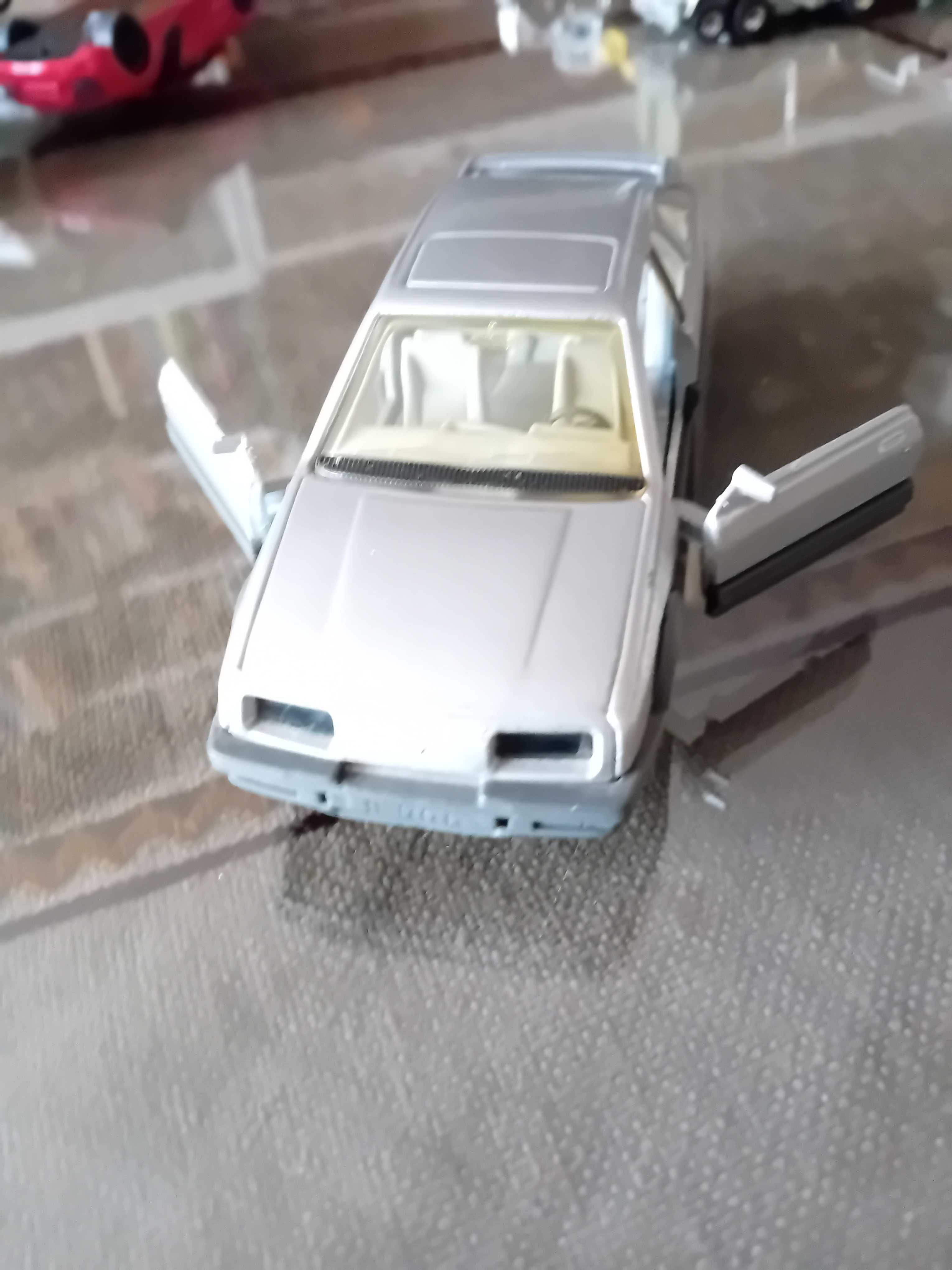 Matchbox FORD SIERA,1982,made in England