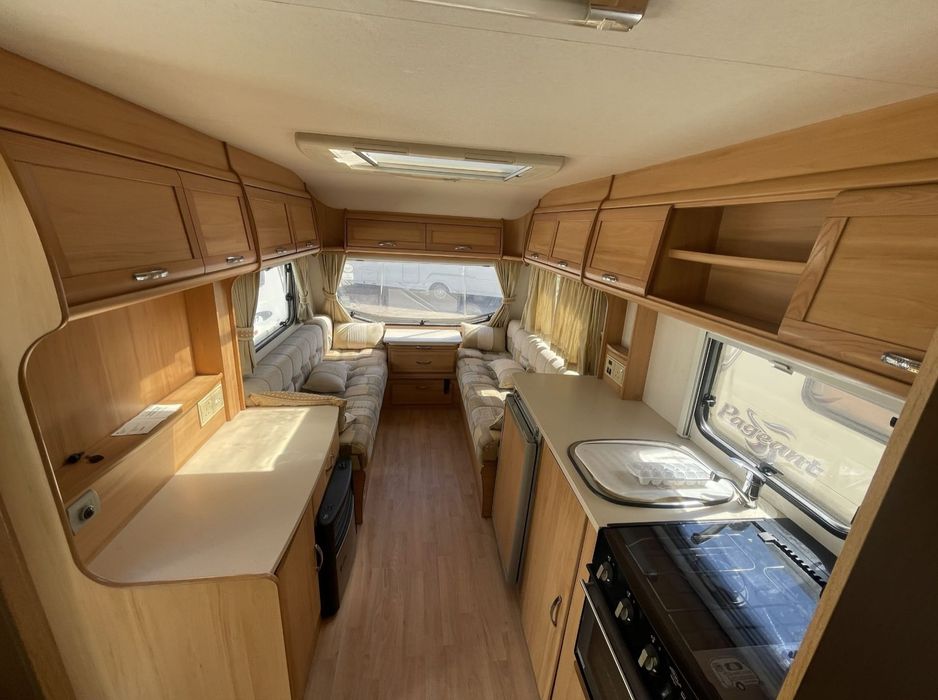 Rulota Avondale Mayfair 470-2  an fabricaţie  2008 inmatriculata Roman