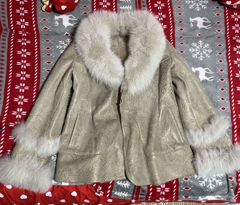 cojoc din blana de vulpe argintie