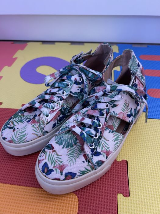 Летни обувки Bershka