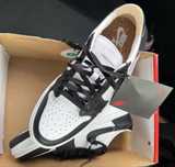 Vand adidasi Nike Jordan marimea 42,5