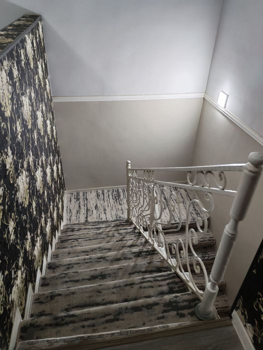 Arenda uchastka. Olmos mahalla. 8 xona