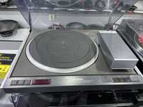 Revox B790 turntable