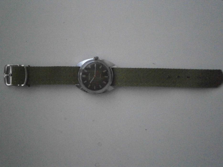 WOSTOK, 17 jewels, made in USSR, cal. 2409 /командирската машина/