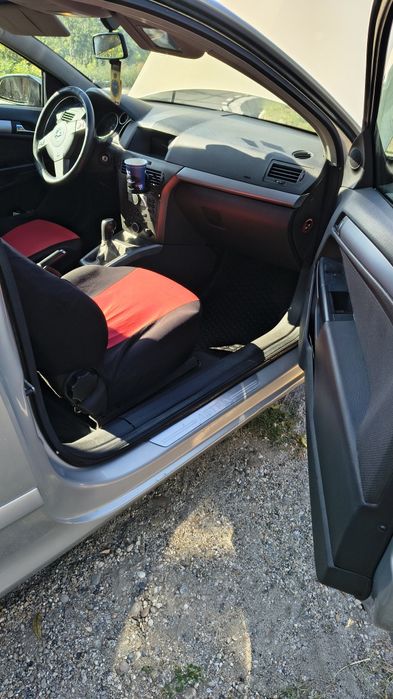Vând Opel Astra H GTC 1.7 diesel