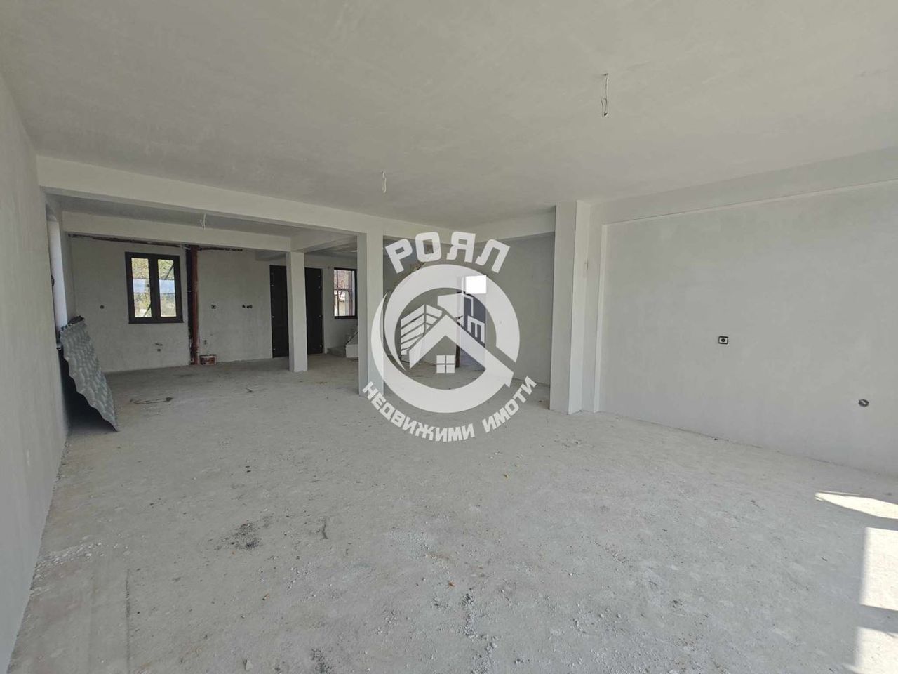 Продава се Къща в Стамболийски - 240 кв.м за 917 €/кв.м - Снимка #4