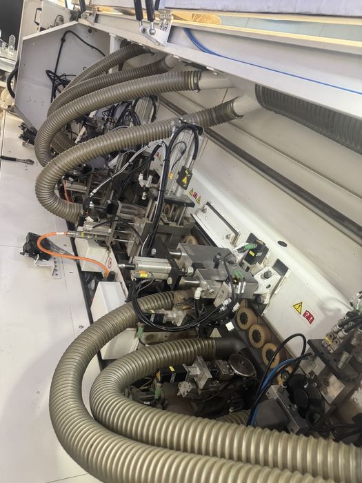 Masina cantuit Homag