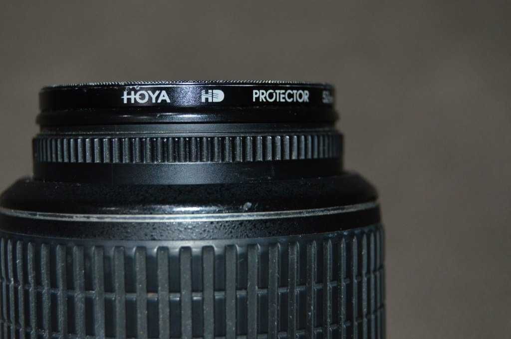 Foto DSLR Nikon D5000 + obiectiv 18-55 Nikkor VR DX citeste anunt
