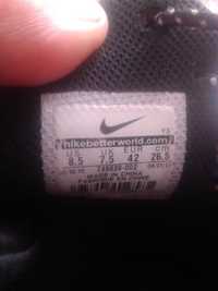 Маратонки Nike запазени