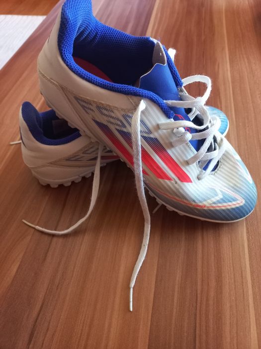 Adidas F50 teren sintetic