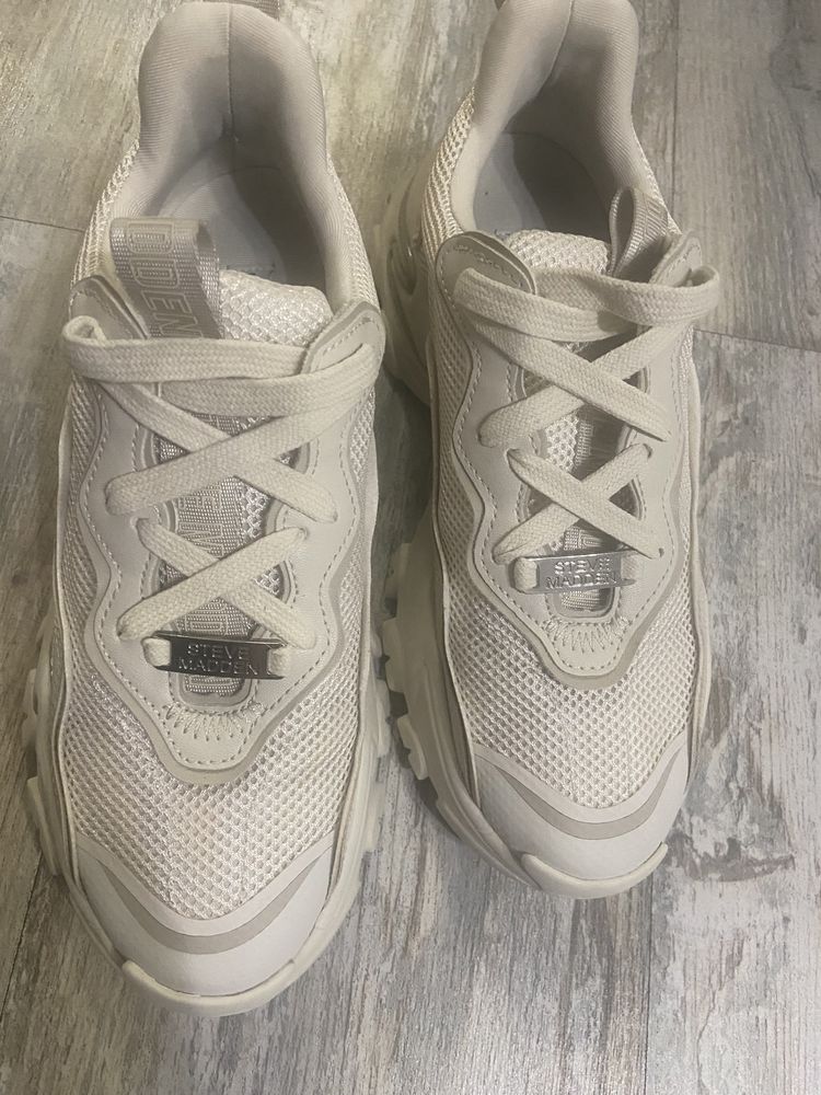 Маратонки Steve Madden