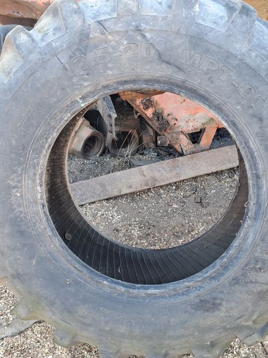 Spre vanzare cauciucuri