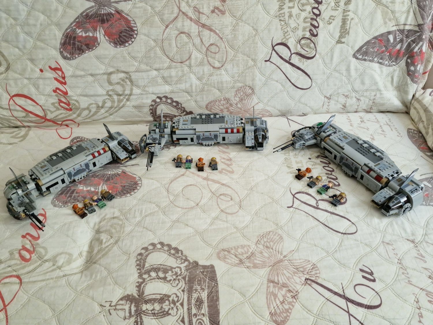 Lego star wars set and minifigures