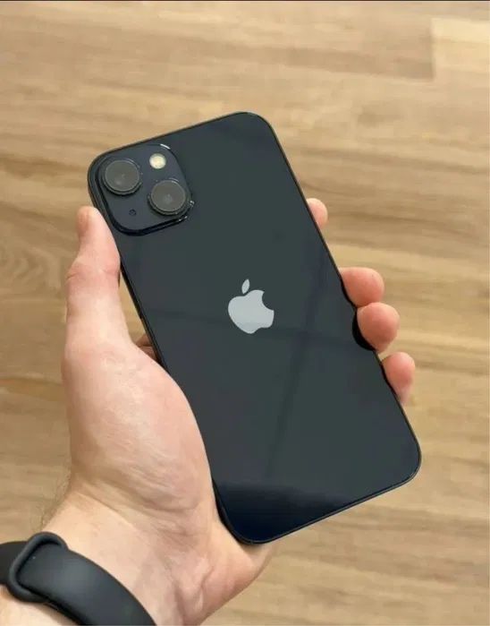 IPHONE 13 в отличном состоянии