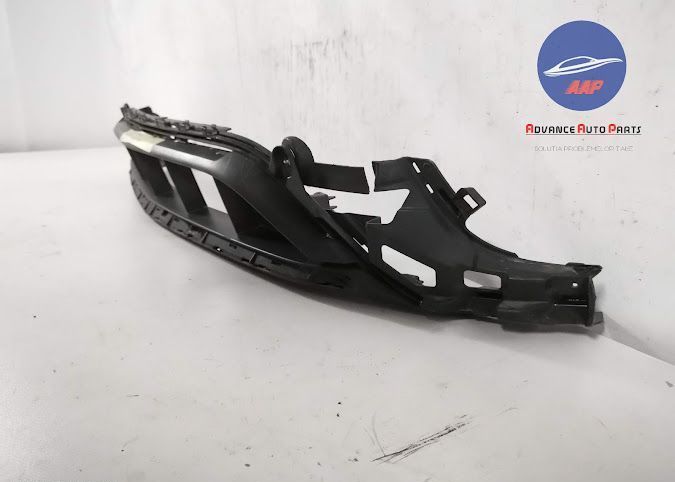 Долна решетка Фейслифт оригинална Мерцедес-Бенц / Mercedes-Benz E-Klas