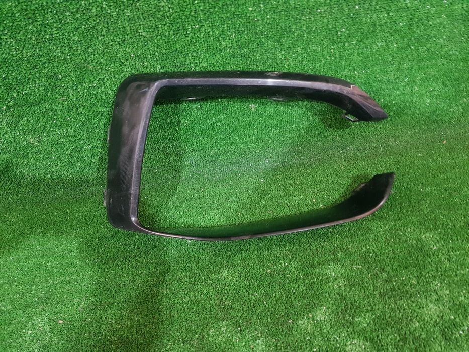 Grila/rama proiector BMW F22 sport