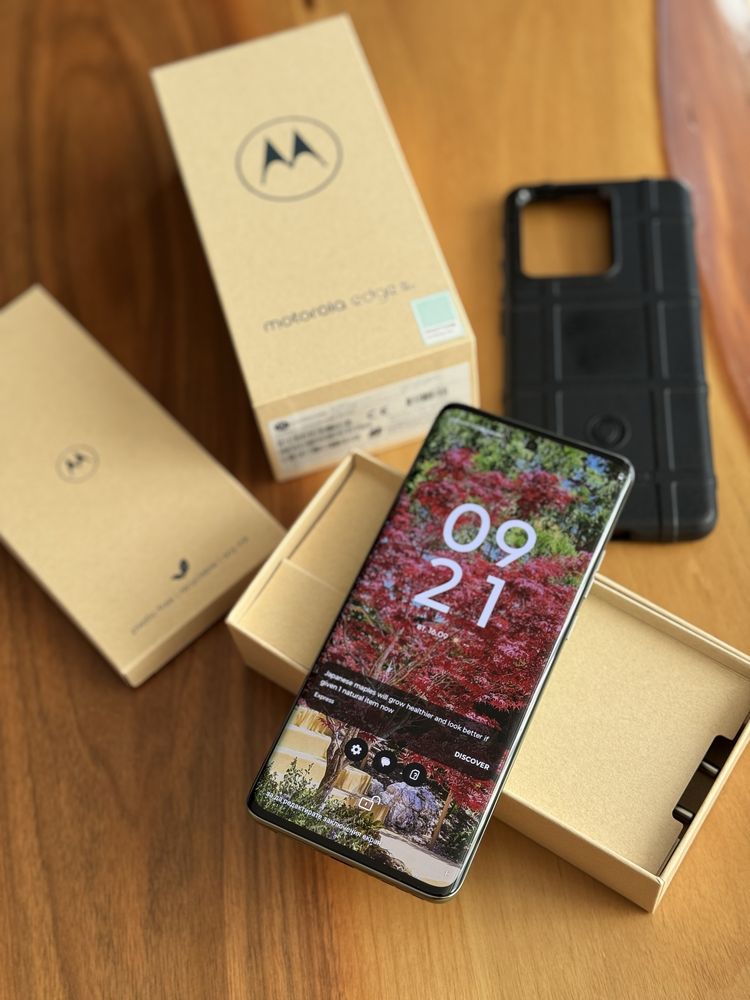 Motorola edge 40 neo 256GB 12GB RAM Отличен !
