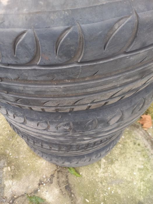 Tigar 225/50/17 4 броя летни гуми