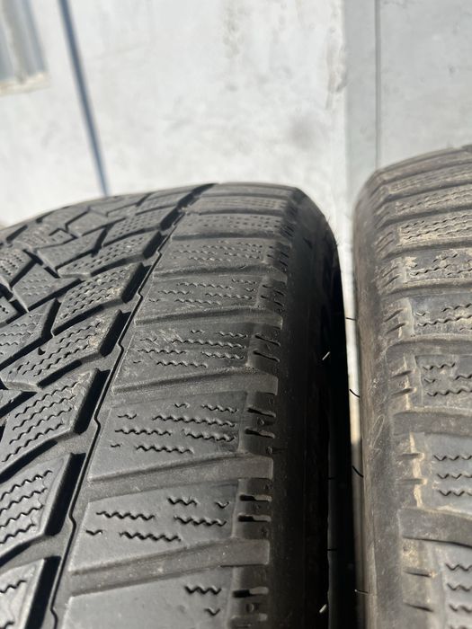 2 бр. зимни гуми 205/55/16 Dunlop DOT 3317 4,5-5 mm