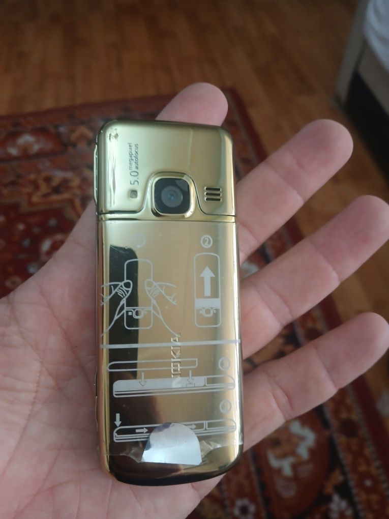 Nokia 6700 klassik Original , chexol bonus