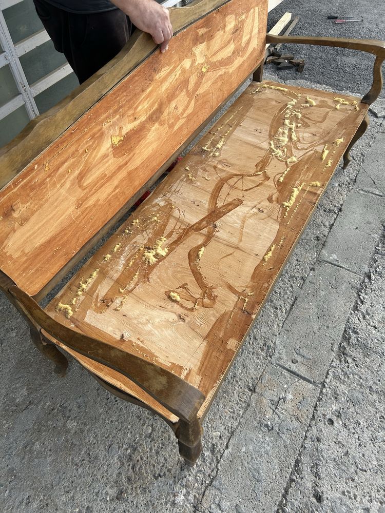 Продавам посетителска букова пейка