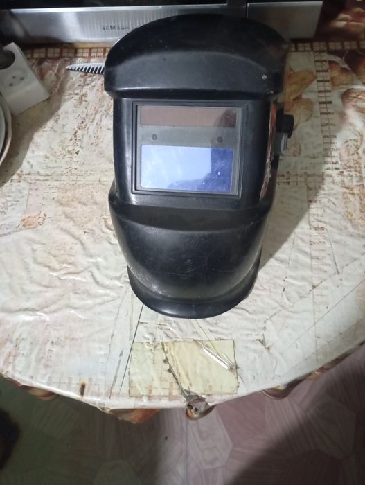 Маска сварочная.