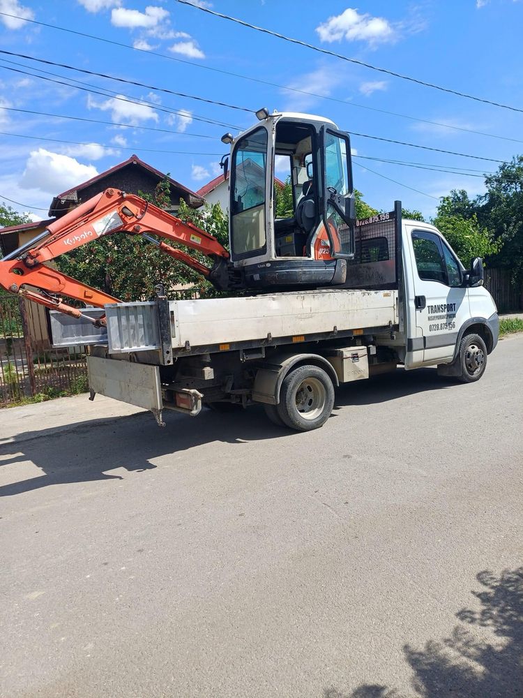 Miniexcavator  de inchiriat debarasare moluz