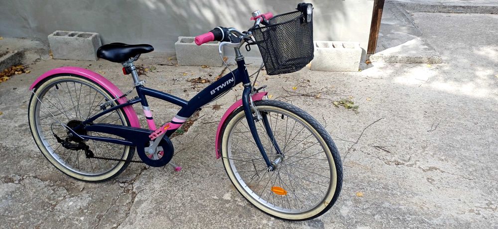 Продавам детски велосипед