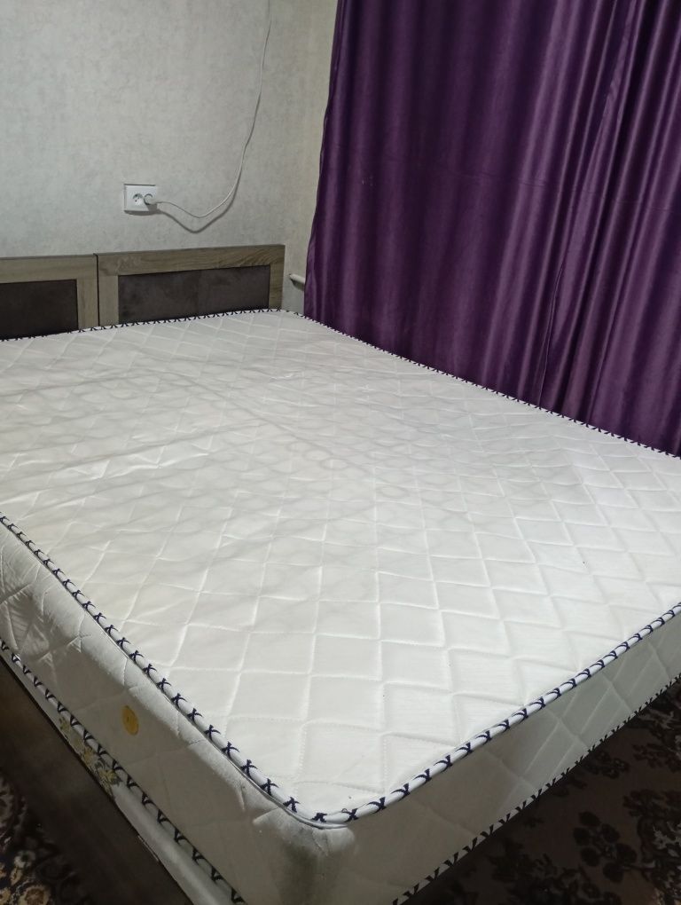Продам матрас для двухспальной