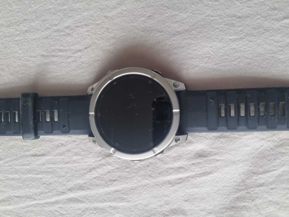 Смарт часовник Garmin fenix E